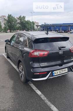 Внедорожник / Кроссовер Kia Niro 2017 в Киеве