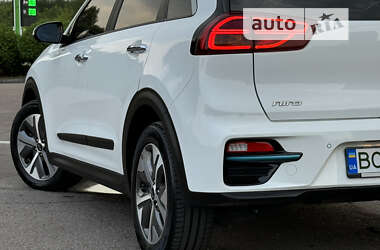 Внедорожник / Кроссовер Kia Niro 2021 в 