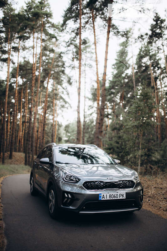 Внедорожник / Кроссовер Kia Niro 2016 в Переяславе