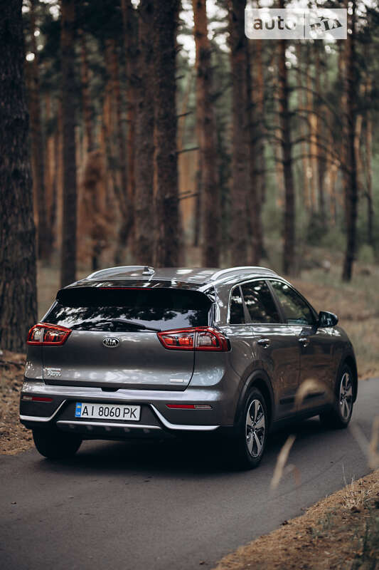 Внедорожник / Кроссовер Kia Niro 2016 в Переяславе