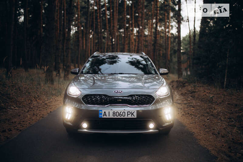 Внедорожник / Кроссовер Kia Niro 2016 в Переяславе