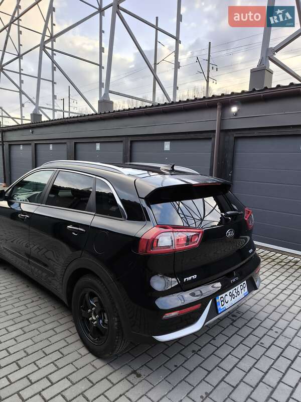 Позашляховик / Кросовер Kia Niro 2018 в Львові