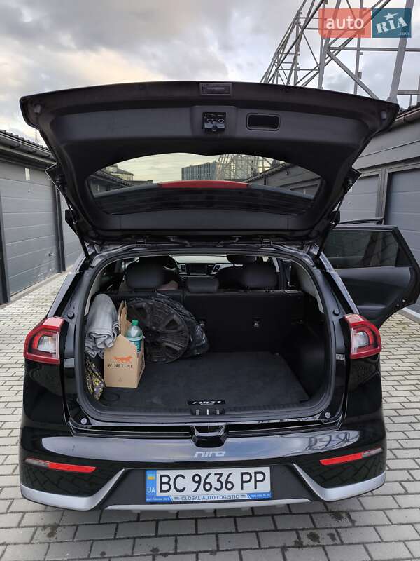 Позашляховик / Кросовер Kia Niro 2018 в Львові