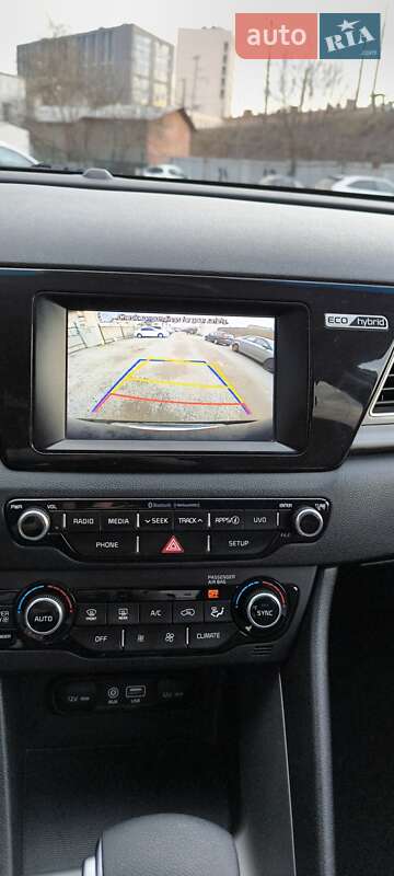 Позашляховик / Кросовер Kia Niro 2018 в Львові