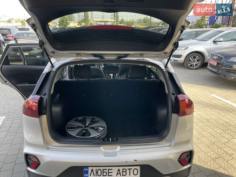 Позашляховик / Кросовер Kia Niro 2020 в Львові