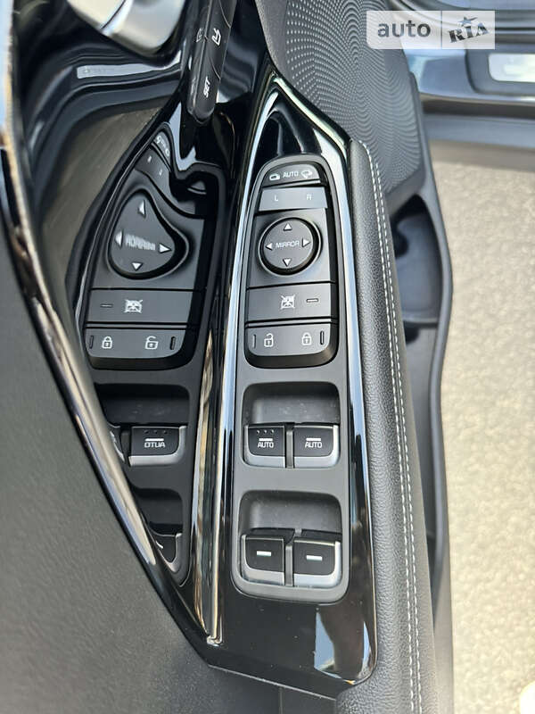 Позашляховик / Кросовер Kia Niro 2020 в Одесі