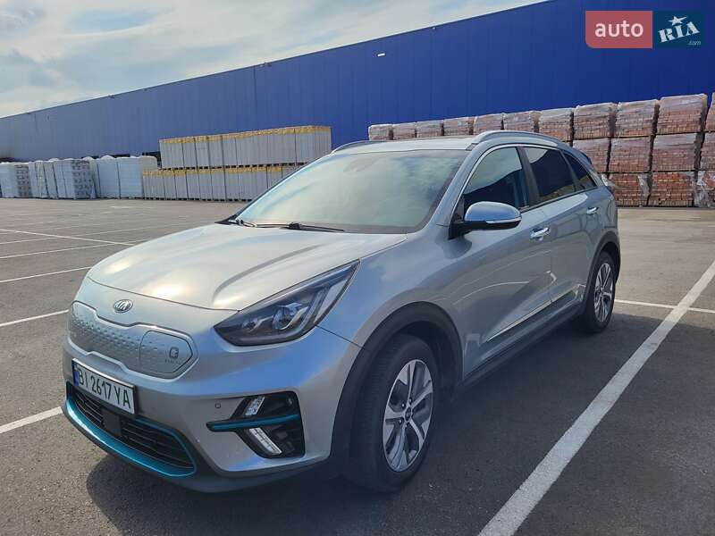 Позашляховик / Кросовер Kia Niro 2019 в Полтаві