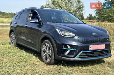 Внедорожник / Кроссовер Kia Niro 2021 в Обухове