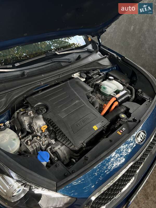 Внедорожник / Кроссовер Kia Niro 2017 в Ковеле