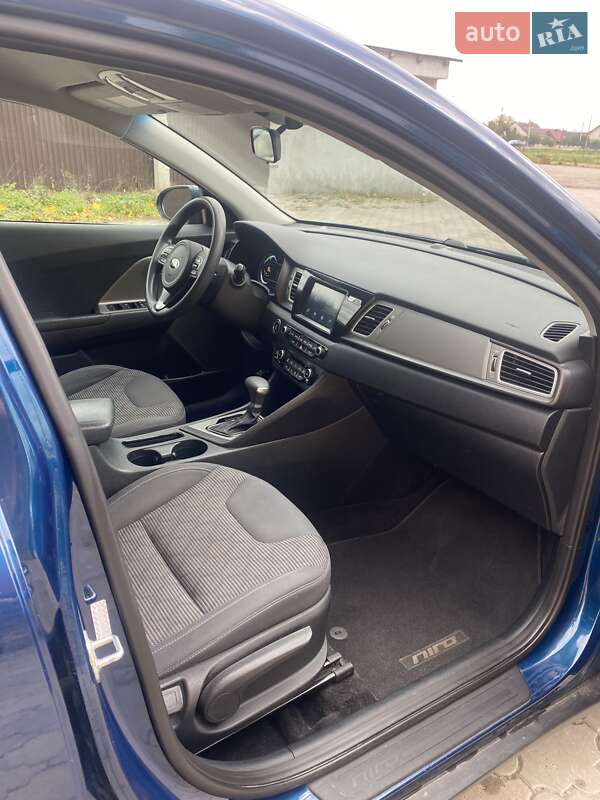 Внедорожник / Кроссовер Kia Niro 2017 в Ковеле