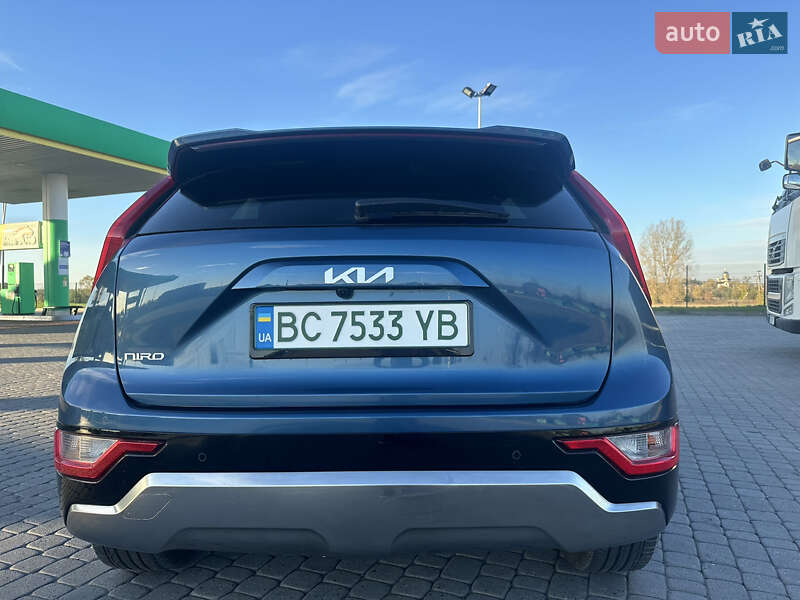 Внедорожник / Кроссовер Kia Niro 2023 в Новояворовске