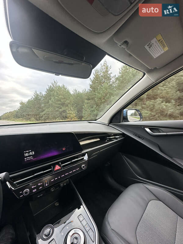 Внедорожник / Кроссовер Kia Niro 2023 в Новояворовске