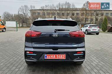 Внедорожник / Кроссовер Kia Niro 2020 в Радомышле