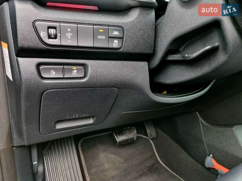 Позашляховик / Кросовер Kia Niro 2020 в Дрогобичі