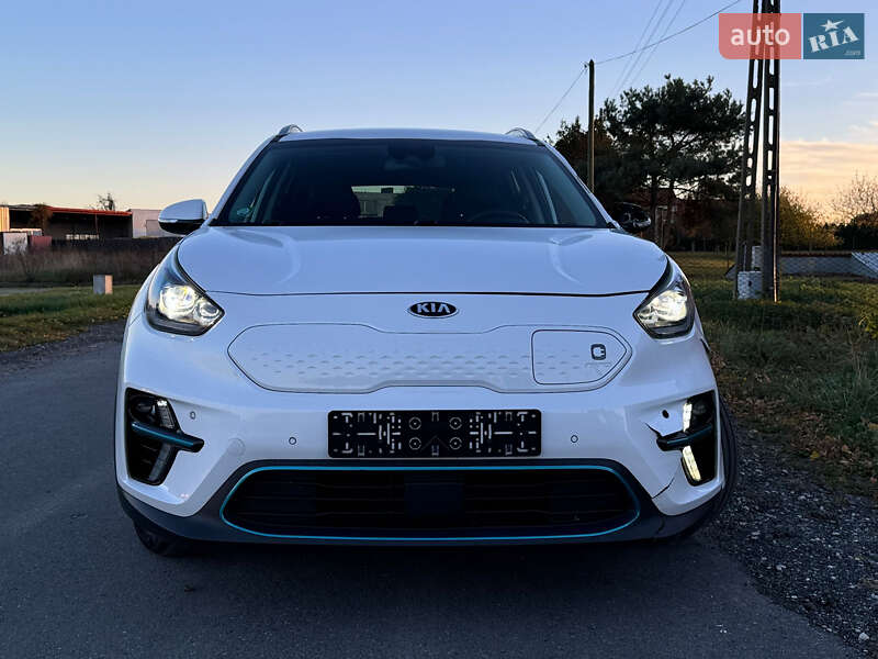 Внедорожник / Кроссовер Kia Niro 2019 в Калуше