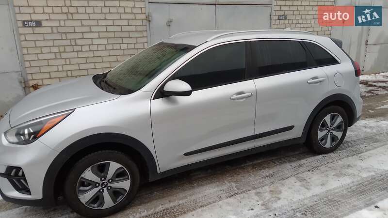 Позашляховик / Кросовер Kia Niro 2020 в Харкові