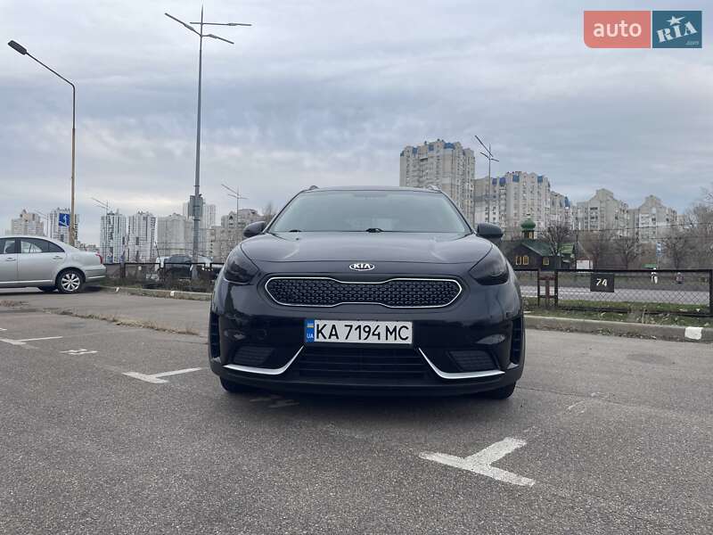 Внедорожник / Кроссовер Kia Niro 2017 в Сквире