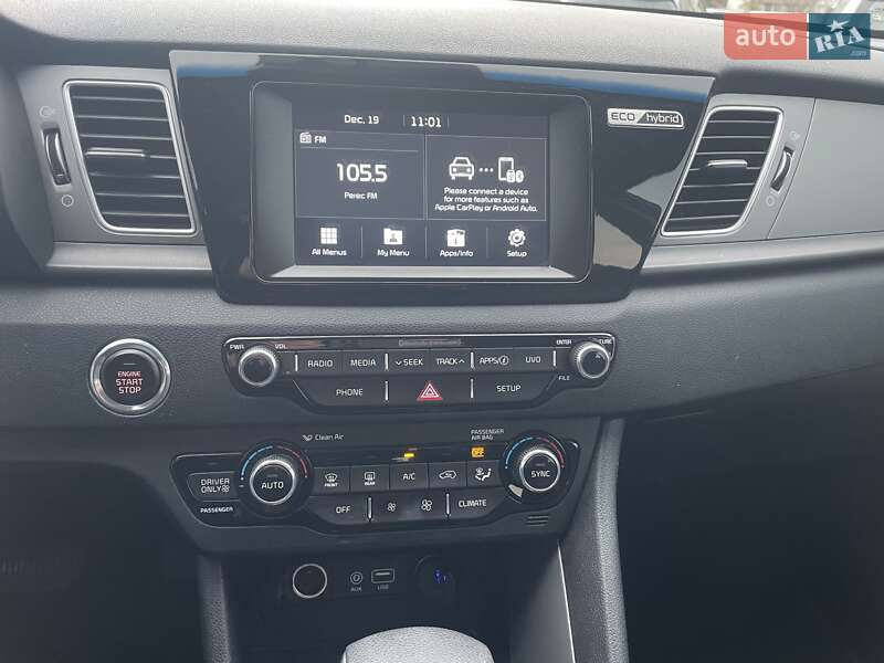 Внедорожник / Кроссовер Kia Niro 2017 в Сквире