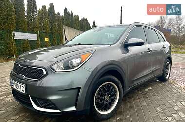 Позашляховик / Кросовер Kia Niro 2017 в Луцьку