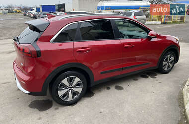 Внедорожник / Кроссовер Kia Niro 2017 в Ужгороде