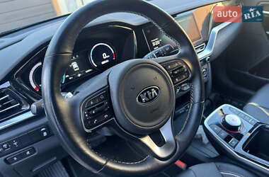 Внедорожник / Кроссовер Kia Niro 2021 в 