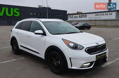 Позашляховик / Кросовер Kia Niro 2017 в Києві