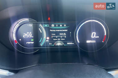 Позашляховик / Кросовер Kia Niro 2020 в 