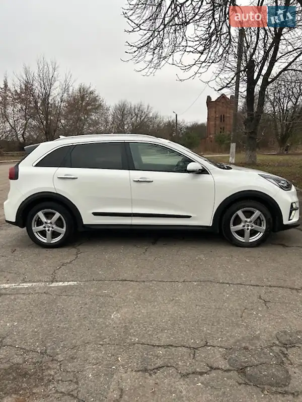 Внедорожник / Кроссовер Kia Niro 2019 в 