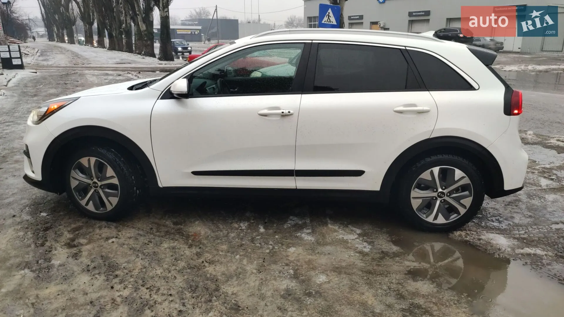 2019 Kia Niro - фото 1