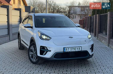 Внедорожник / Кроссовер Kia Niro 2019 в Калуше