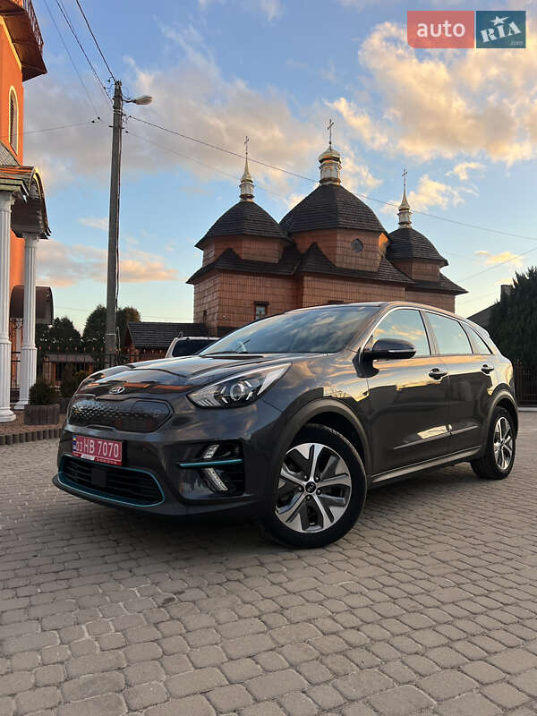 Внедорожник / Кроссовер Kia Niro 2020 в Львове