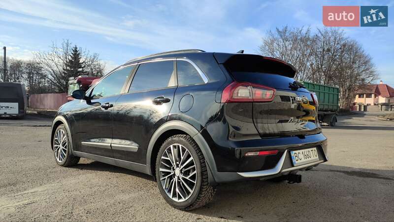 Внедорожник / Кроссовер Kia Niro 2017 в Львове