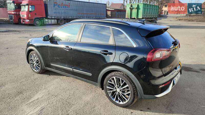 Внедорожник / Кроссовер Kia Niro 2017 в Львове