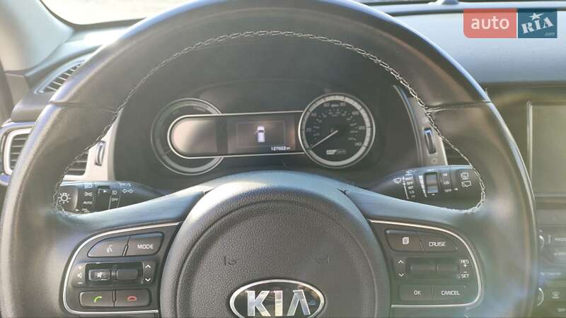 Внедорожник / Кроссовер Kia Niro 2017 в Львове