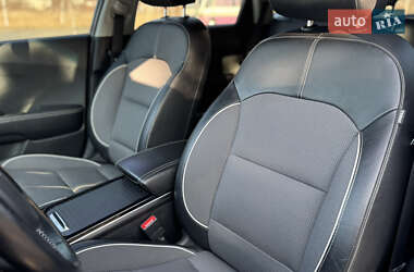 Внедорожник / Кроссовер Kia Niro 2022 в 