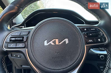 Внедорожник / Кроссовер Kia Niro 2022 в 