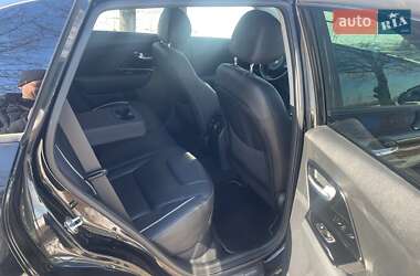 Позашляховик / Кросовер Kia Niro 2019 в 