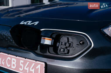 Позашляховик / Кросовер Kia Niro 2022 в 