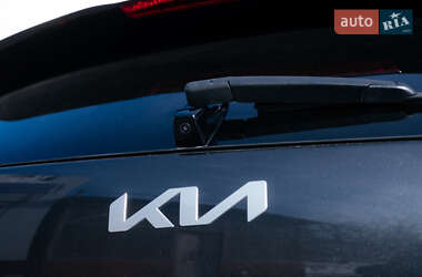 Позашляховик / Кросовер Kia Niro 2022 в 