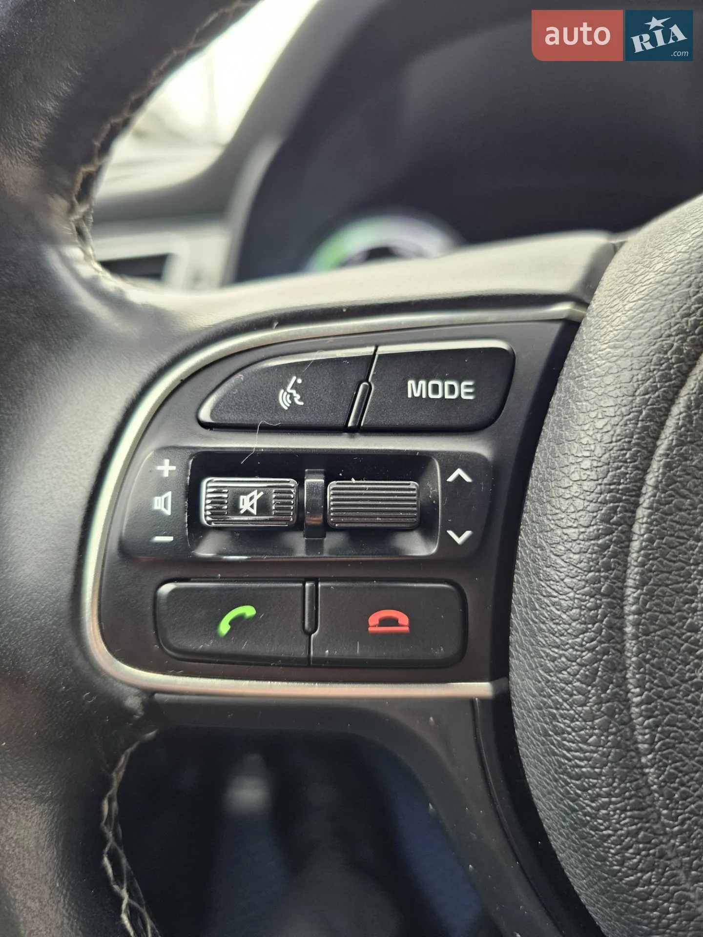2016 Kia Niro - мініатюра 26