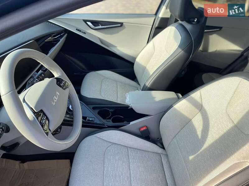Позашляховик / Кросовер Kia Niro 2023 в Львові фото 11 Позашляховик / Кросовер Kia Niro 2023 в Львові