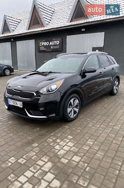 Позашляховик / Кросовер Kia Niro 2017 в Києві