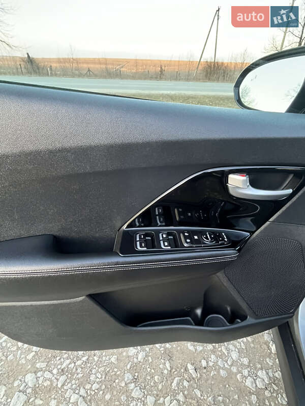 Внедорожник / Кроссовер Kia Niro 2022 в Кельменцах фото 43 Внедорожник / Кроссовер Kia Niro 2022 в Кельменцах