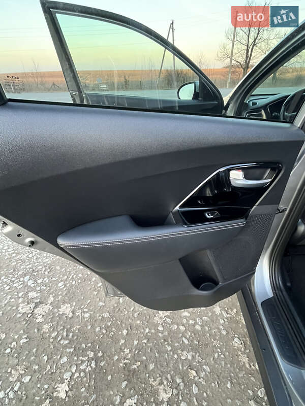 Внедорожник / Кроссовер Kia Niro 2022 в Кельменцах фото 45 Внедорожник / Кроссовер Kia Niro 2022 в Кельменцах