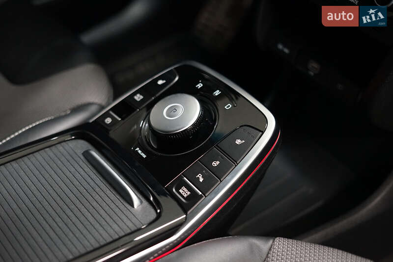 Позашляховик / Кросовер Kia Niro 2021 в Києві фото 15 Позашляховик / Кросовер Kia Niro 2021 в Києві