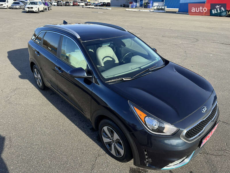 Внедорожник / Кроссовер Kia Niro 2018 в Киеве