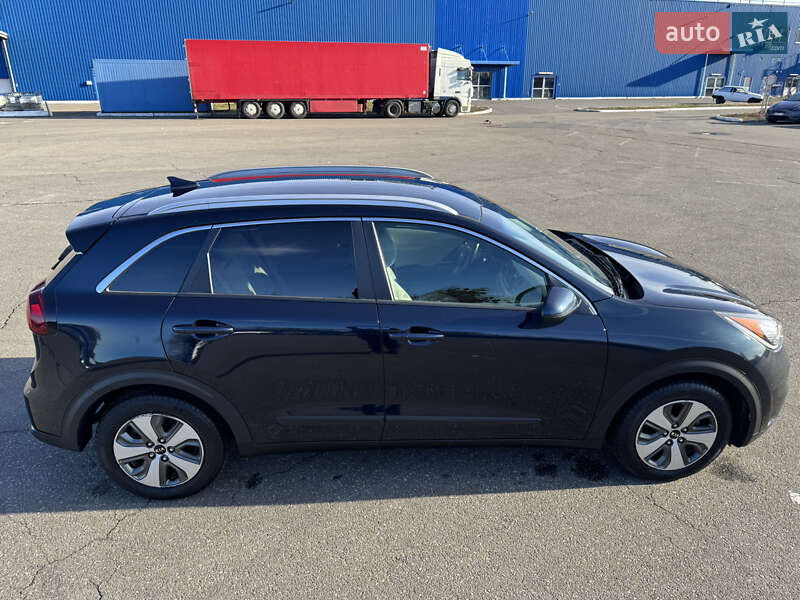 Внедорожник / Кроссовер Kia Niro 2018 в Киеве