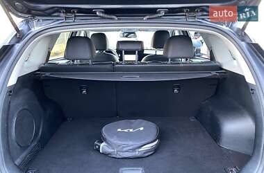 Внедорожник / Кроссовер Kia Niro 2021 в 