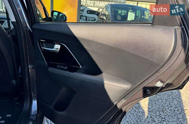 Внедорожник / Кроссовер Kia Niro 2019 в 