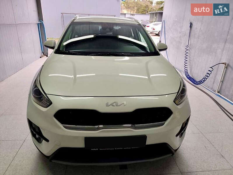 Внедорожник / Кроссовер Kia Niro 2022 в Киеве
